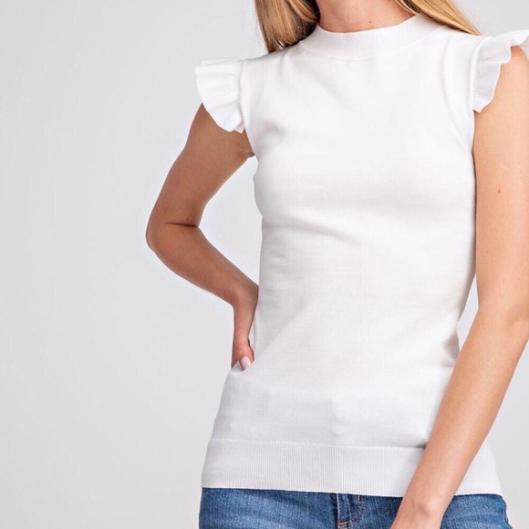 *NEW* WHITE RUFFLED CAPPED SLEEVE TOP - Picture 3 of 4